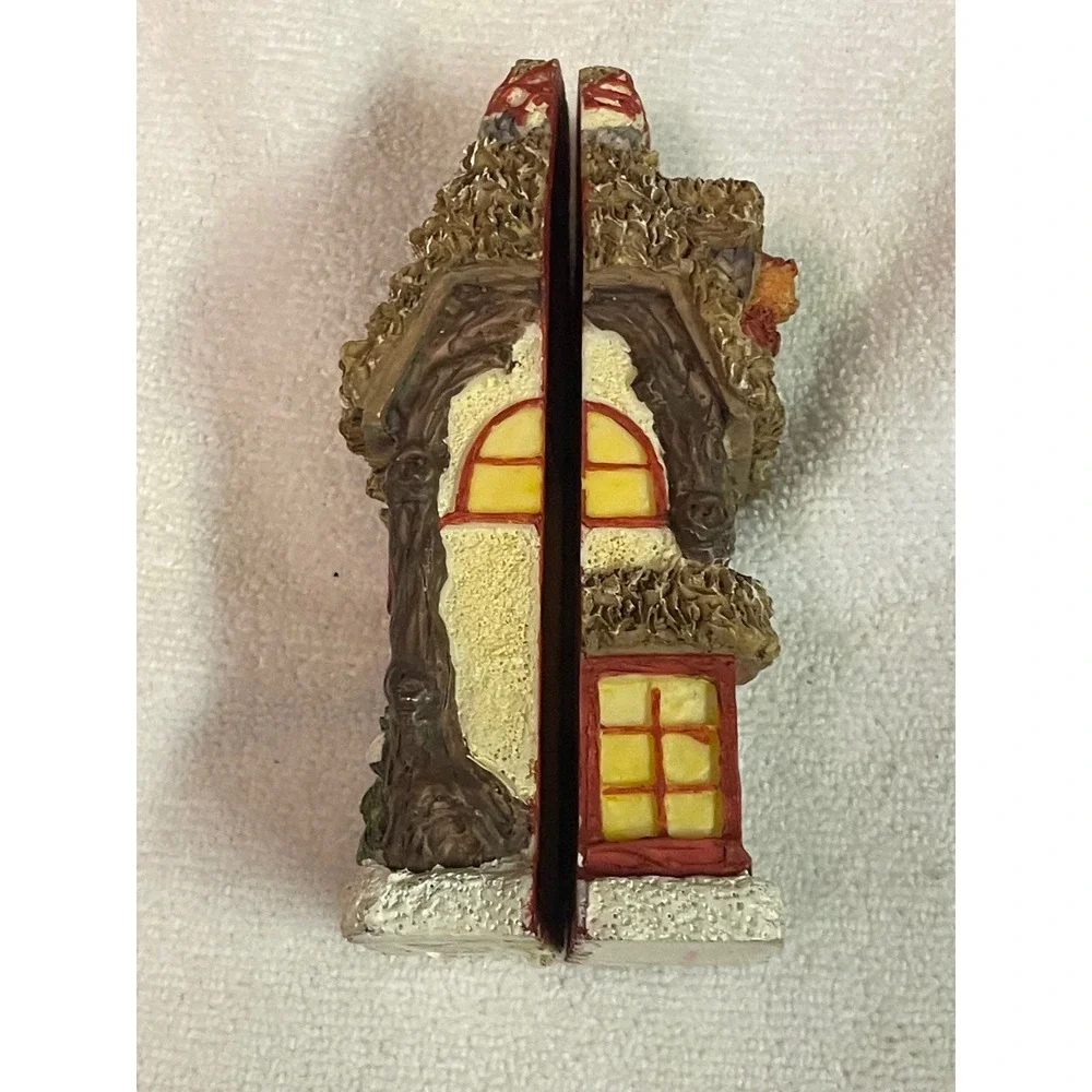 N/A intricately detailed